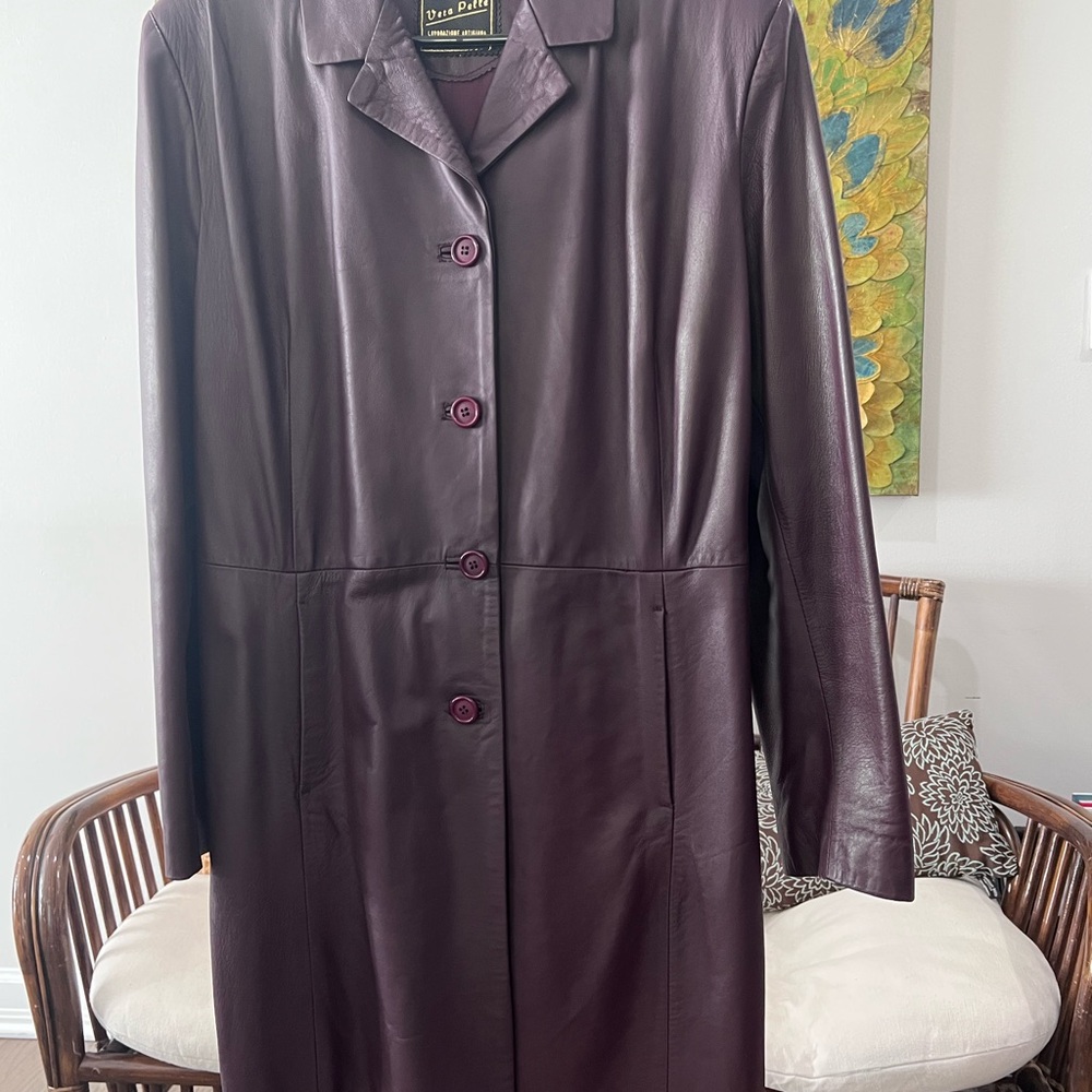Vera Pelle Long Leather Coat in Plum